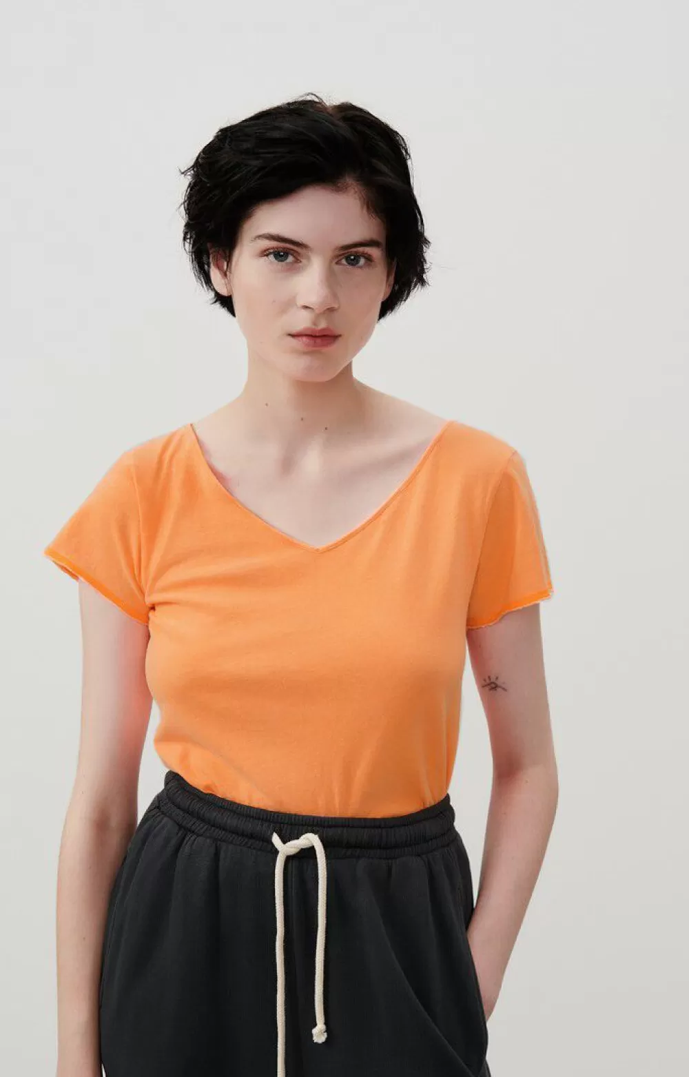 T-Shirt Femme Aksun*American Vintage Sale